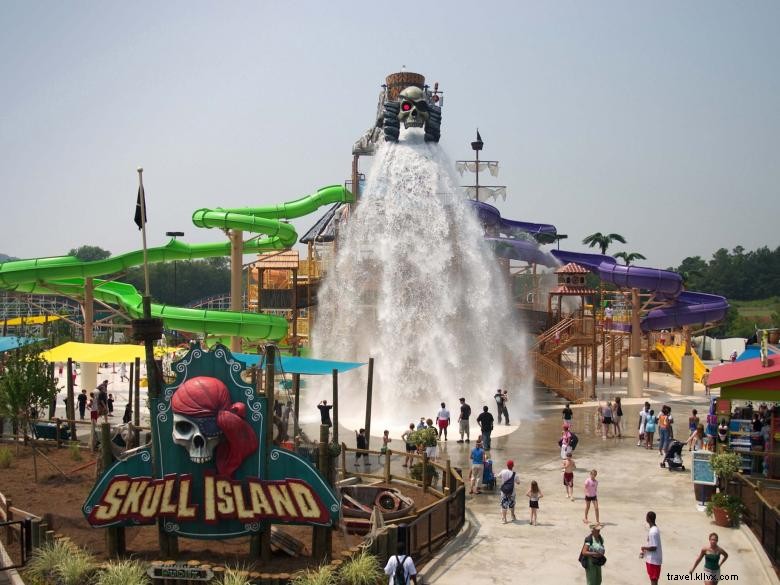 Experience Thrills at Six Flags Over Georgia – Premier Amusement Park