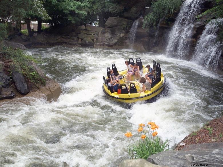 Experience Thrills at Six Flags Over Georgia – Premier Amusement Park