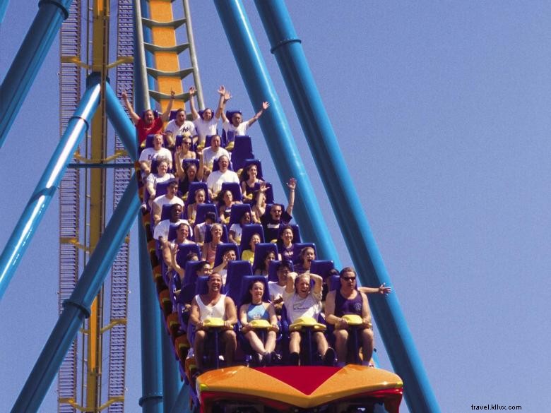 Experience Thrills at Six Flags Over Georgia – Premier Amusement Park