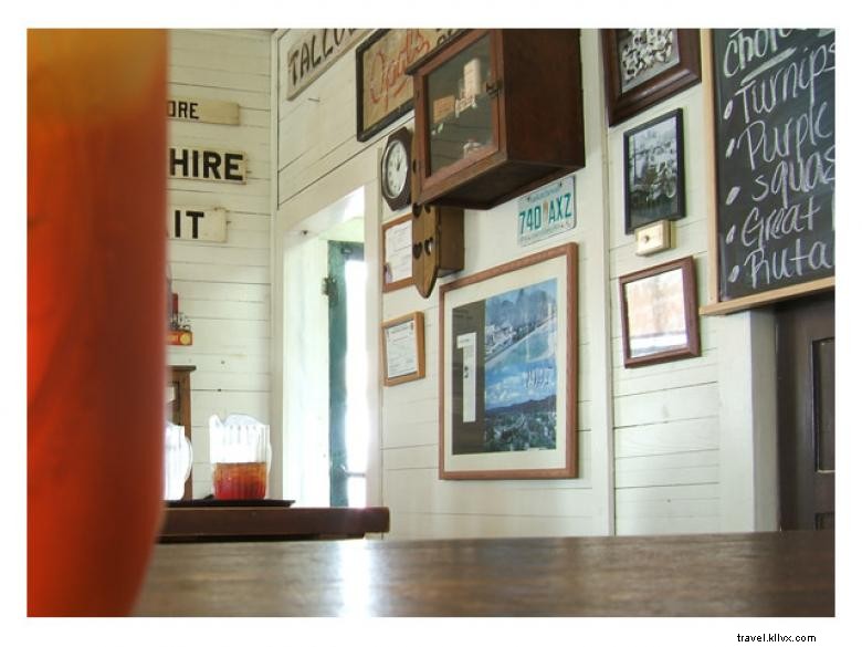 Whistle Stop Café: The Iconic Movie Set from Fried Green Tomatoes