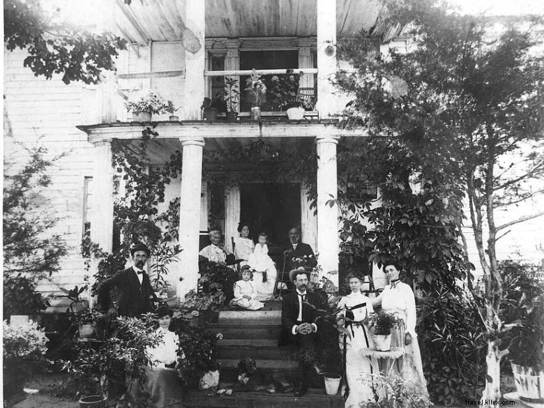 Explore Dahlonega on Guided Walking Tours