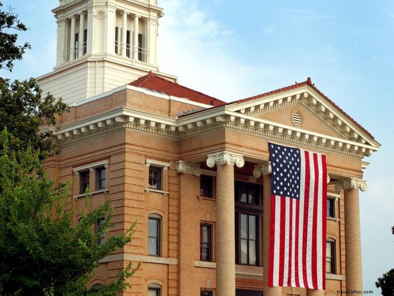 Historic Upson County Courthouse Square: A 1908 Landmark in Thomaston