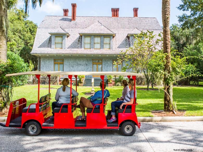 Explore Jekyll Island Club: Guided Tram Tour of Historic District