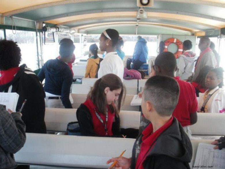 Southeast Wilderness: A Comprehensive Guide to Trails, Wildlife, and Adventure