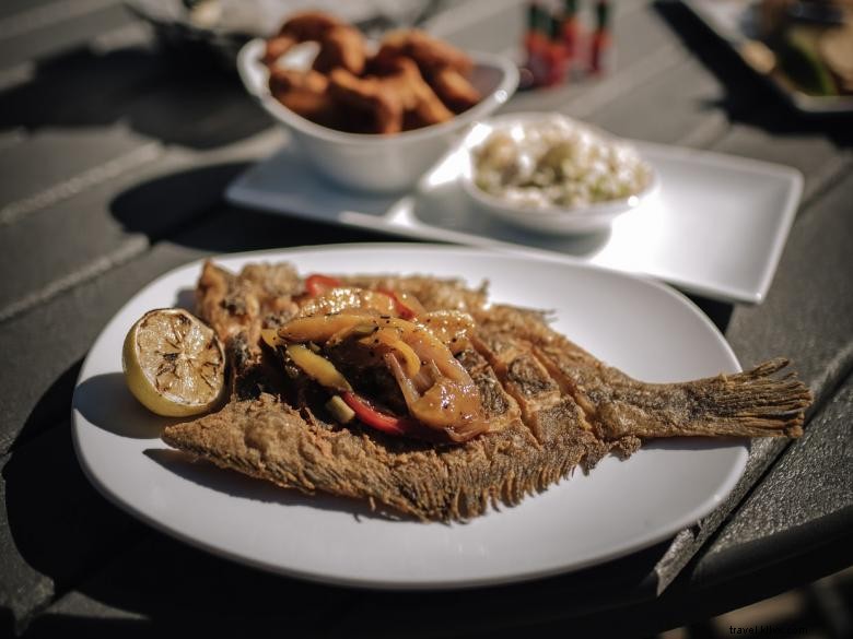 Premium Saltwater Fishery & Flybridge Rooftop Bar – Fresh Seafood & Scenic Views