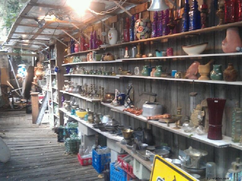 Explore Stunning Fish Art Gallery – Unique Sculptures & Antiques