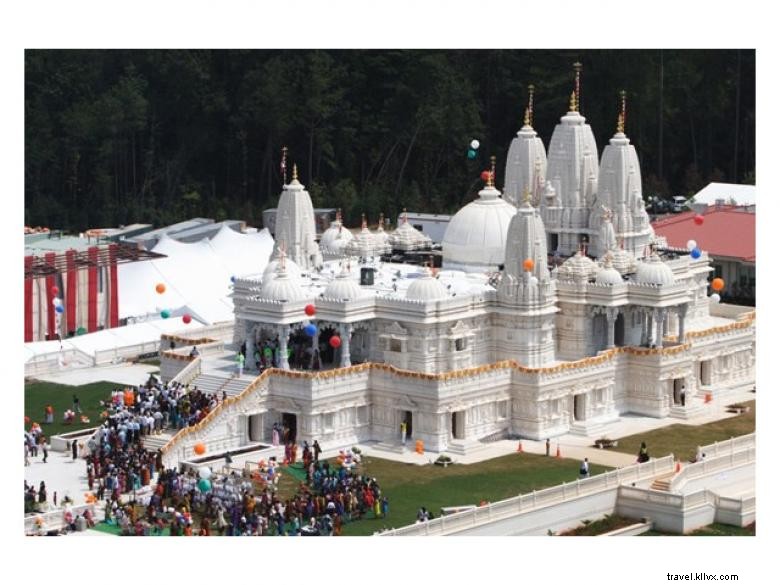 BAPS Shri Swaminarayan Mandir – Spiritual Heritage and Architectural Splendor