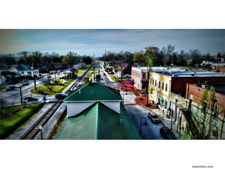 Discover Olde Town Conyers: Historic Entertainment Hub