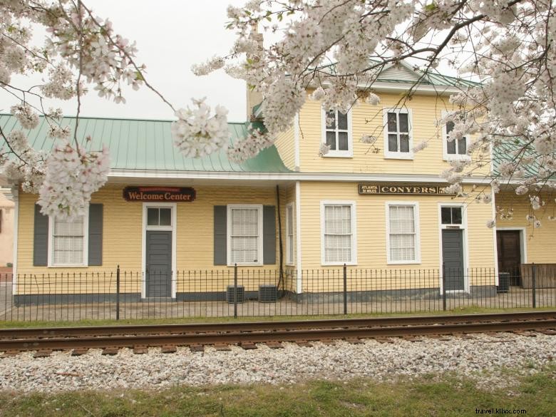 Discover Olde Town Conyers: Historic Entertainment Hub