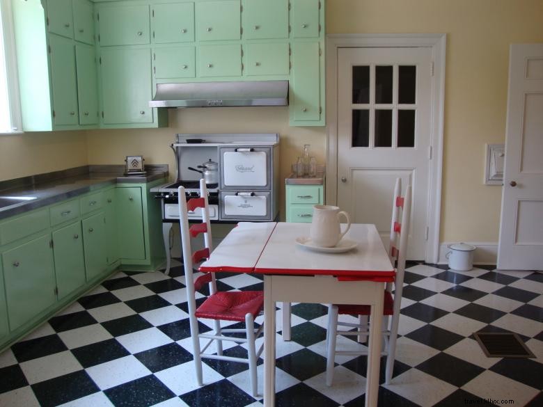 McRitchie-Hollis Museum – Experience 1937 Life During the Great Depression & WWII