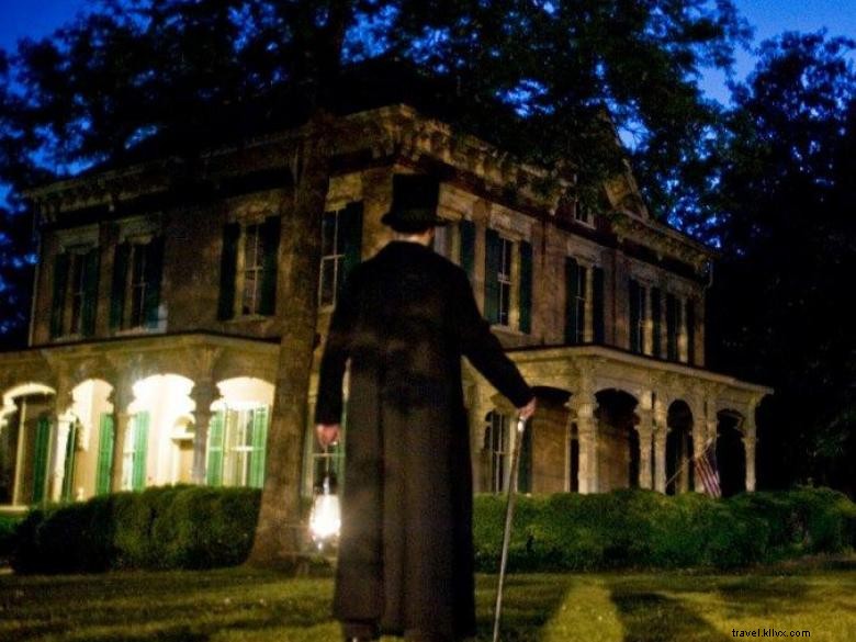 Ghosts of Marietta: Lantern Walk Through Historic Streets