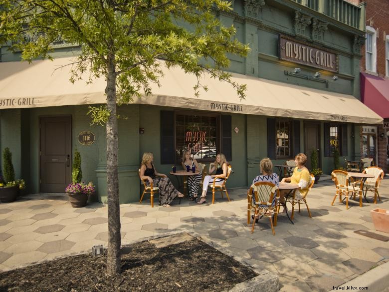 Explore Georgia’s Undead Trail: Zombies, Vampires & TV‑Inspired Eats