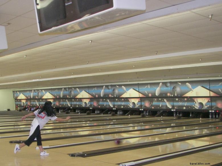 Shamrock Bowling Center – 24 Lanes, Arcade & Pro Shop in Dublin