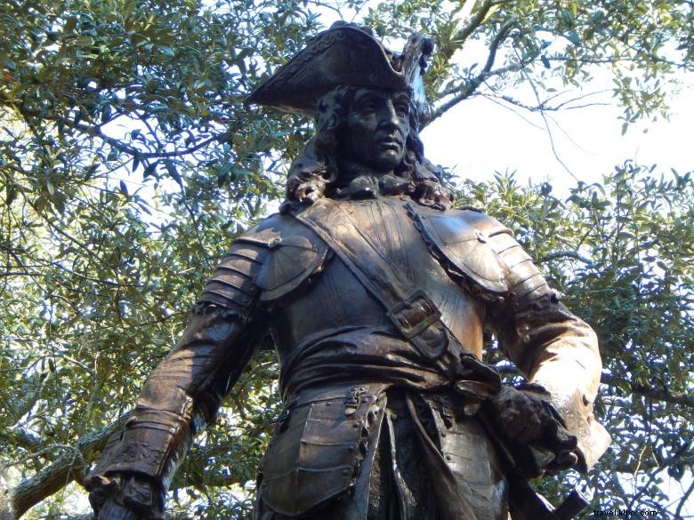 Explore Savannah s Historic Sidewalks: A Guided Walking Tour