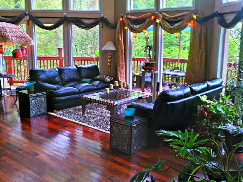 Jungle Paradise Daylilies: Exotic Blooms for Lush Gardens