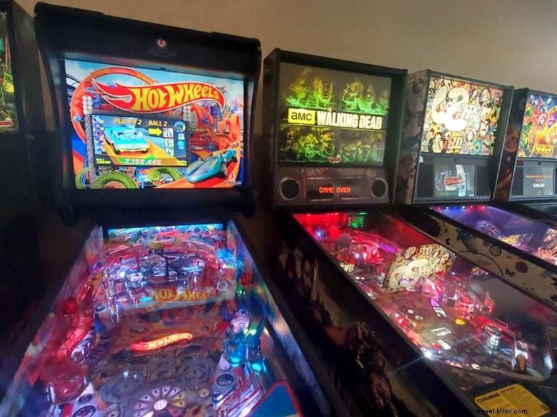 Vertigo Pinball – Immersive Arcade Experience