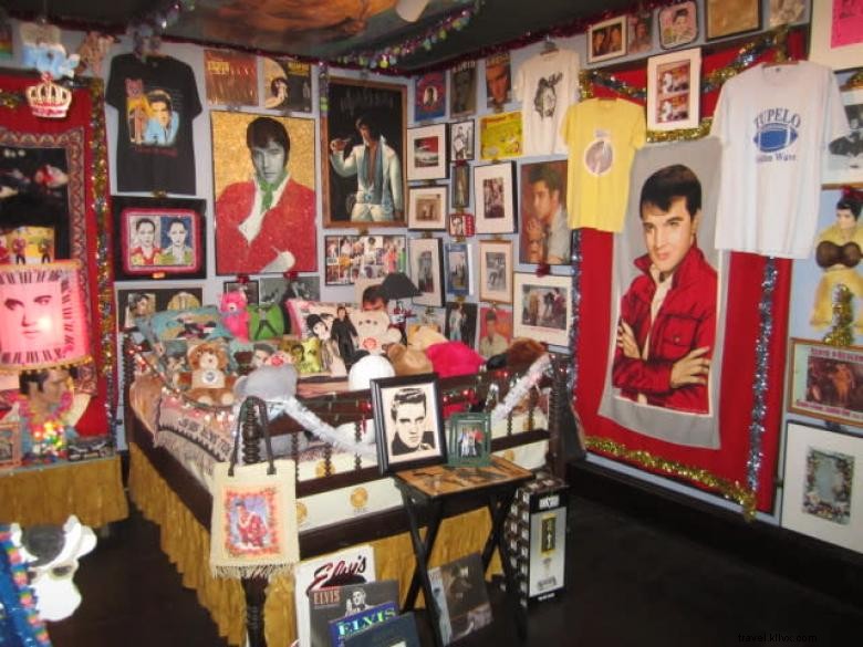 Loudermilk Boarding House: A Unique Elvis Museum Experience