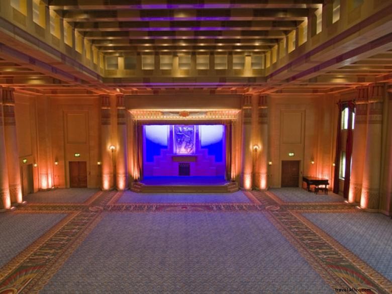 Fox Theatre: Historic Landmark & Premier Entertainment Hub