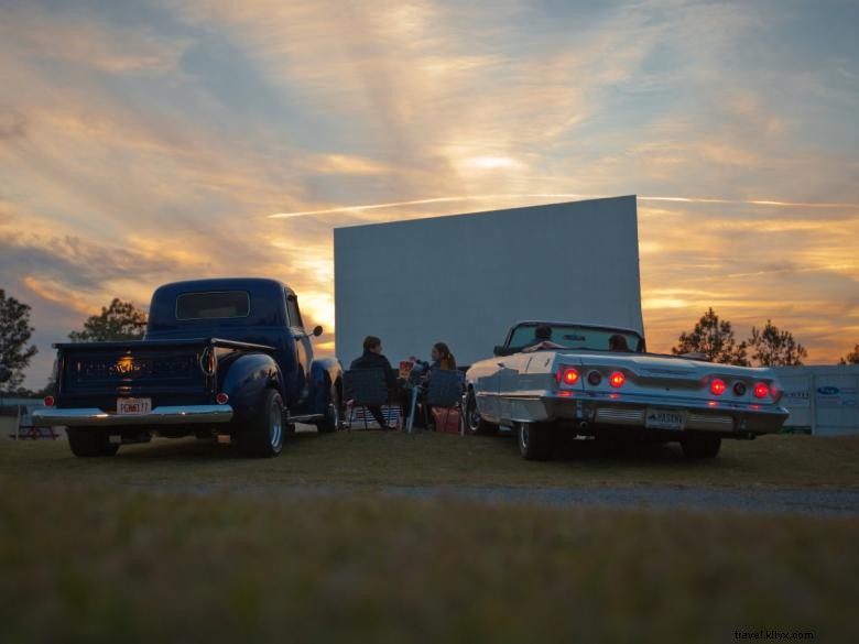 Jesup Drive-In: Classic Cinema Experience on Hwy 301
