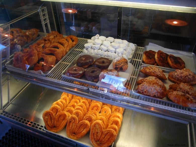 Savannah Walking Food Tour: Explore Coastal Georgia s Culinary Gems