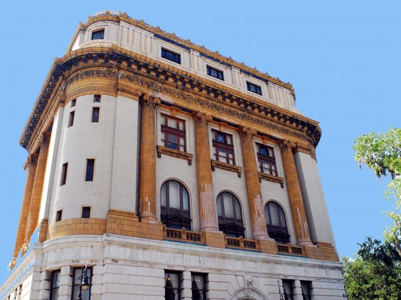 Explore Savannah with Dan’s Expert Walking Tours