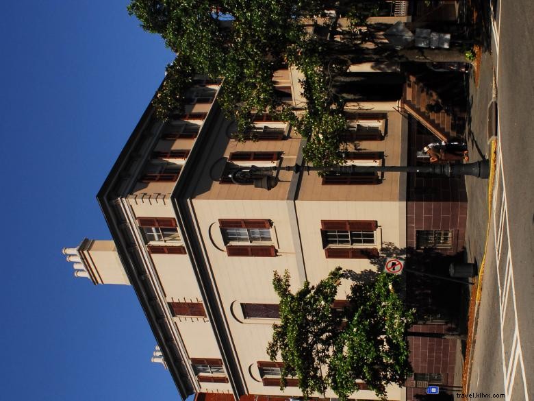 Explore Savannah with Dan’s Expert Walking Tours