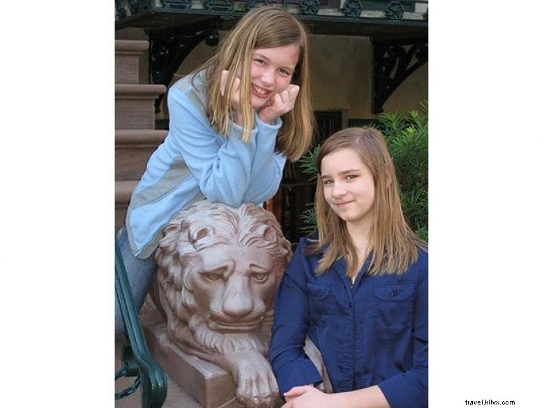 Savannah Safari Walking Adventure: A Safe & Exciting Journey for Kids