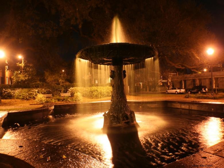 Explore Authentic Cobblestone Tours – Heritage Walks & Scenic Routes