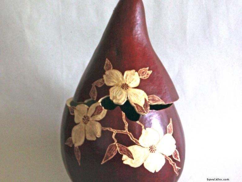 Exploring Gourd Crafts: Artistry in the Northeast Georgia Mountains