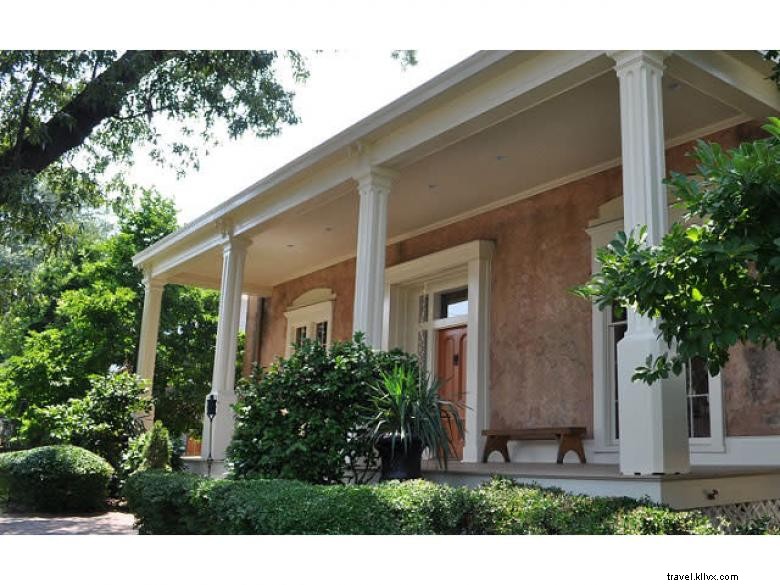 Explore Atlanta’s Heritage: Guided Walking Tours by the Preservation Center