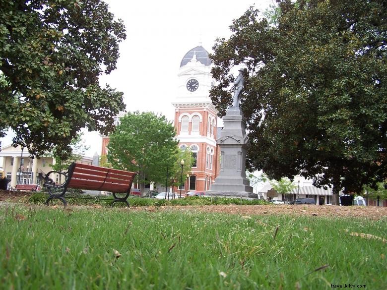 Covington Ghost Tours: Discover Spooky Stories & Historic Hauntings