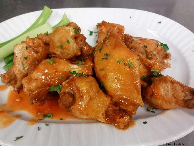 Moondance Bar & Grill – Classic American Dining & Live Music