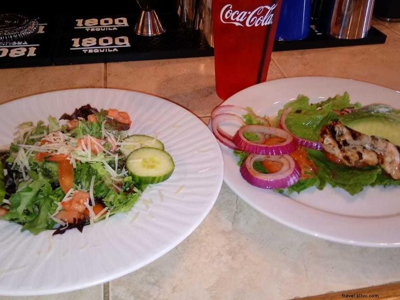 Moondance Bar & Grill – Classic American Dining & Live Music