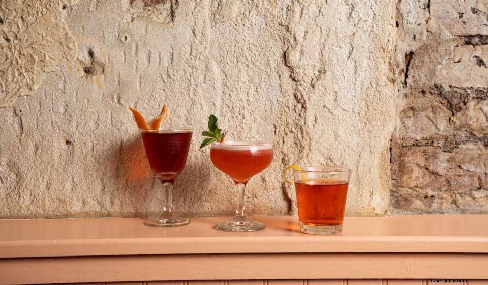Explore New Orleans  French Quarter: The Ultimate Cocktail Crawl Guide
