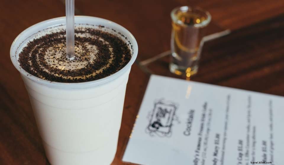 Explore New Orleans  French Quarter: The Ultimate Cocktail Crawl Guide