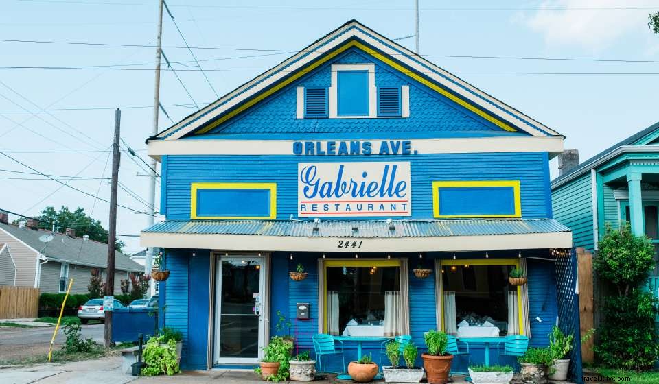 Plan Your Pre‑Show Dinner or Drinks in New Orleans