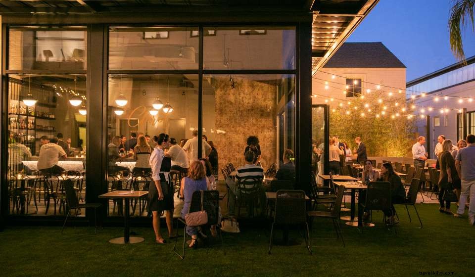 Cozy Bars in New Orleans: The Best Intimate Spots for a Winter Night