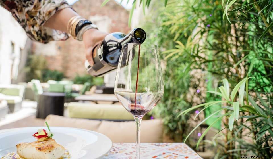 Top Group-Friendly Restaurants in New Orleans – Perfect for Large Parties