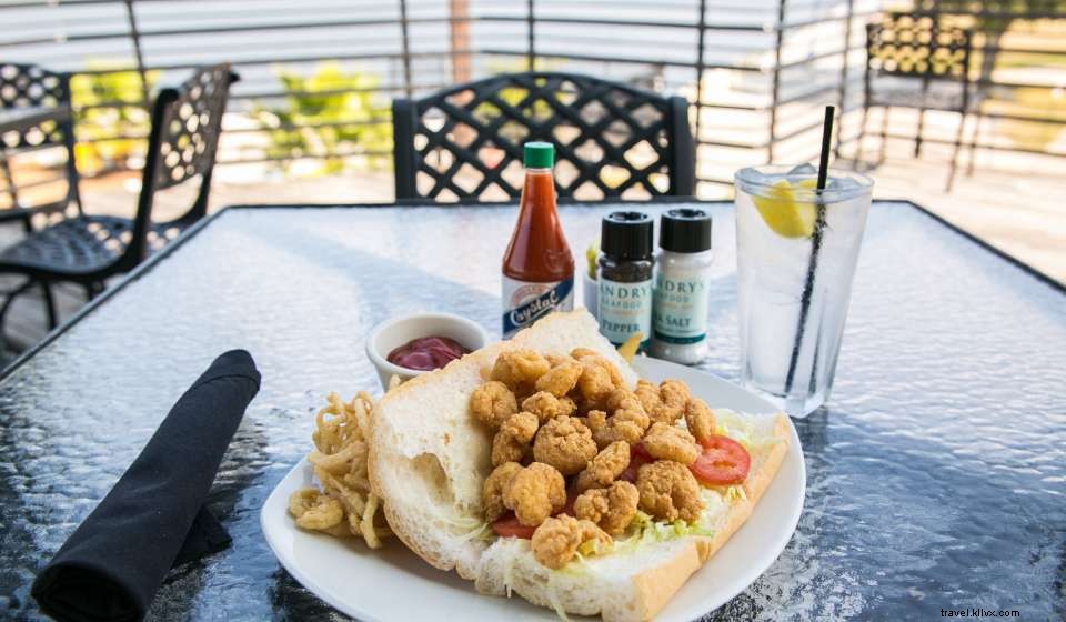 Top Dining Near New Orleans Cruise Terminal: Explore Portside Restaurants