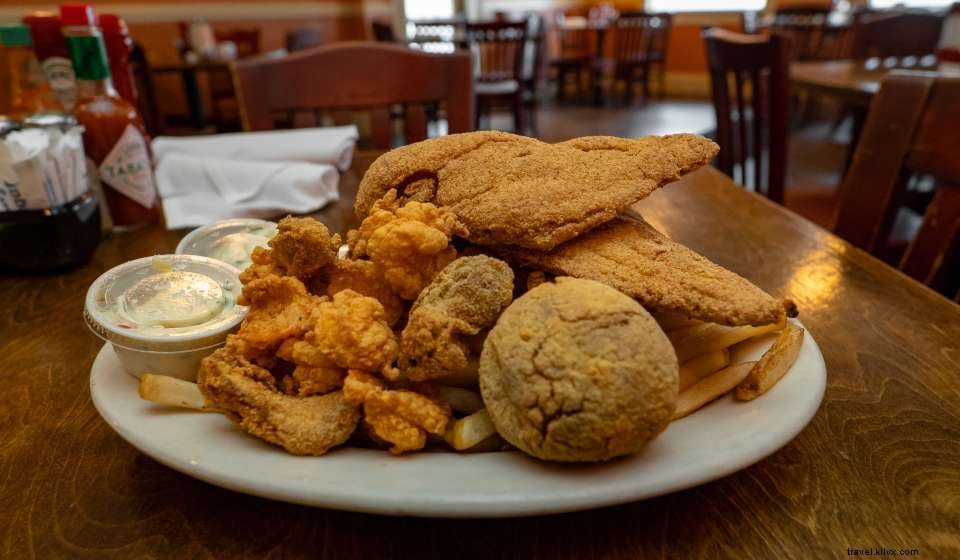 Top Restaurants for Fried Seafood This Lent Season
