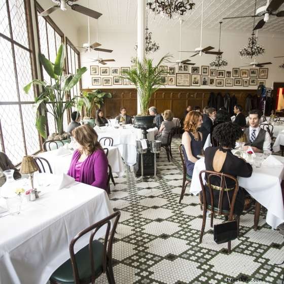 Top Restaurants Serving Mardi Gras Menus: Exclusive King Cake & Festive Dishes