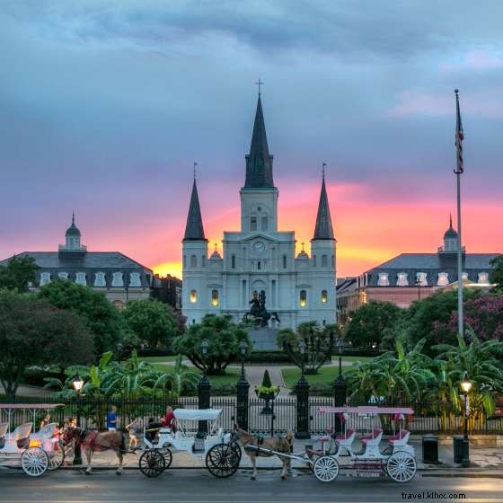 Top Restaurants Serving Mardi Gras Menus: Exclusive King Cake & Festive Dishes