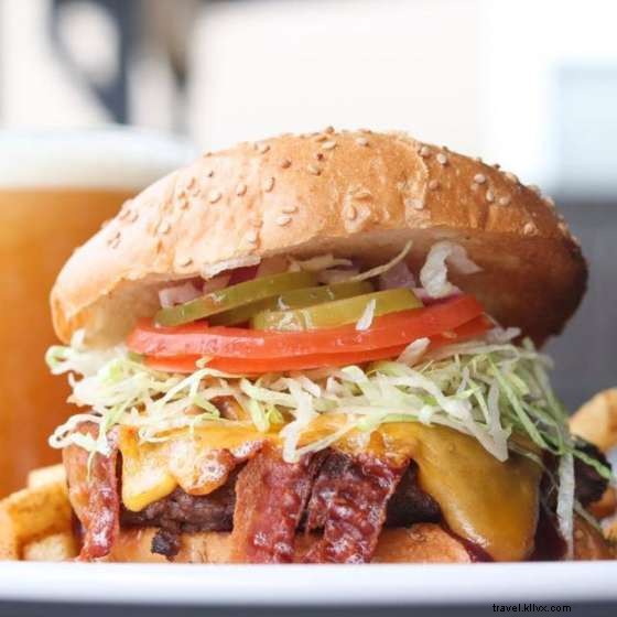 Top Restaurants Serving Mardi Gras Menus: Exclusive King Cake & Festive Dishes