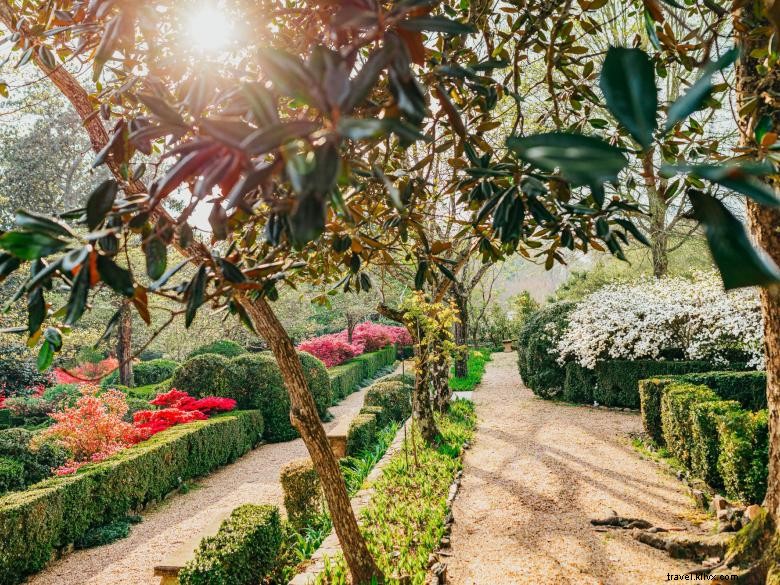 Hills and Dales Estate – LaGrange: Exclusive Aerial Views & Greenhouse Retreat