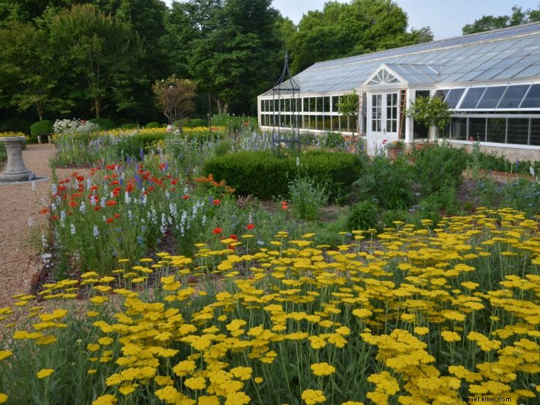 Hills and Dales Estate – LaGrange: Exclusive Aerial Views & Greenhouse Retreat