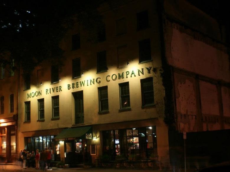 Savannah Haunted Pub Crawl & Cobblestone Tours – Guided Nightly Adventure