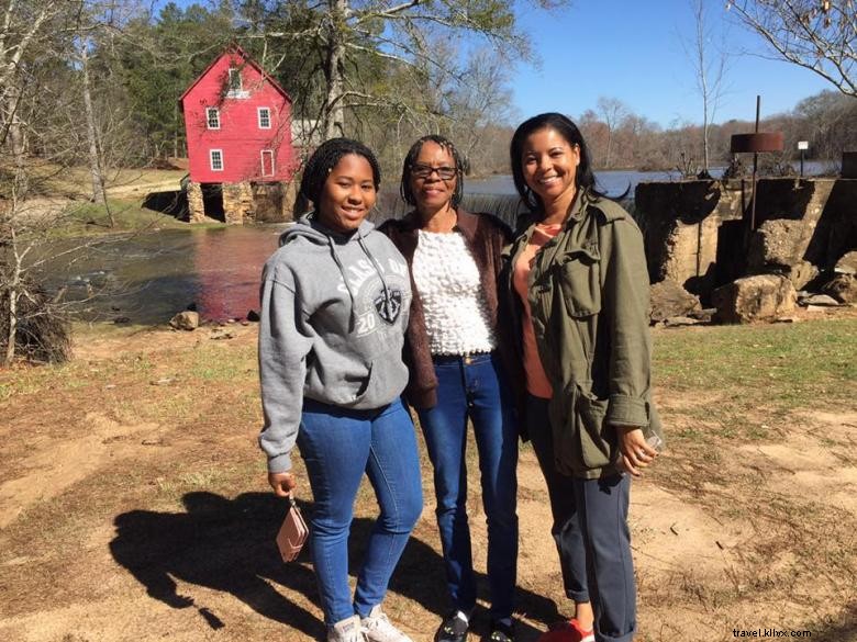 Explore Southern Hollywood: A Guided Film Tour of Iconic TWD Locations