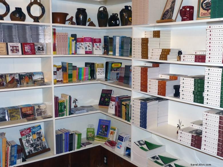 Foxfire Museum & Heritage Center – Discover History & Seasonal Beauty