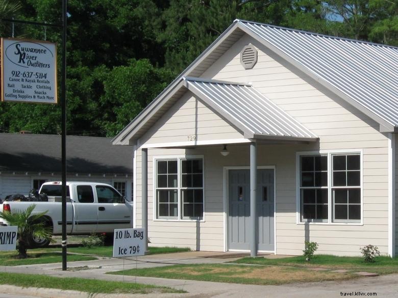 Explore Clinch County Honey Trail: 22,500 Hives & Sweet Trails