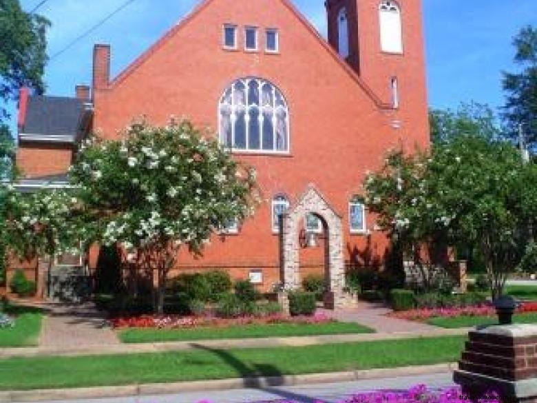 Explore the Commerce Cultural Center: Art, Exhibitions, and Community Events